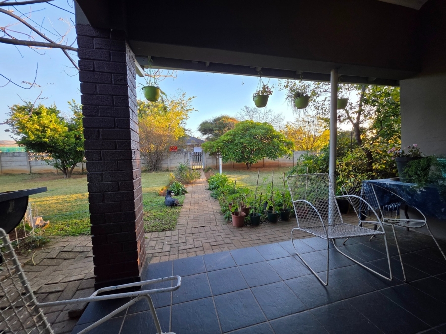 3 Bedroom Property for Sale in Protea Park North West